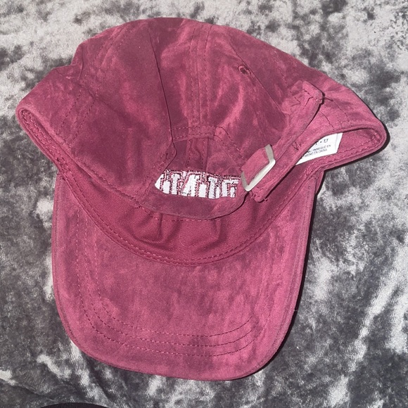 PINK clip on hat - Picture 2 of 4